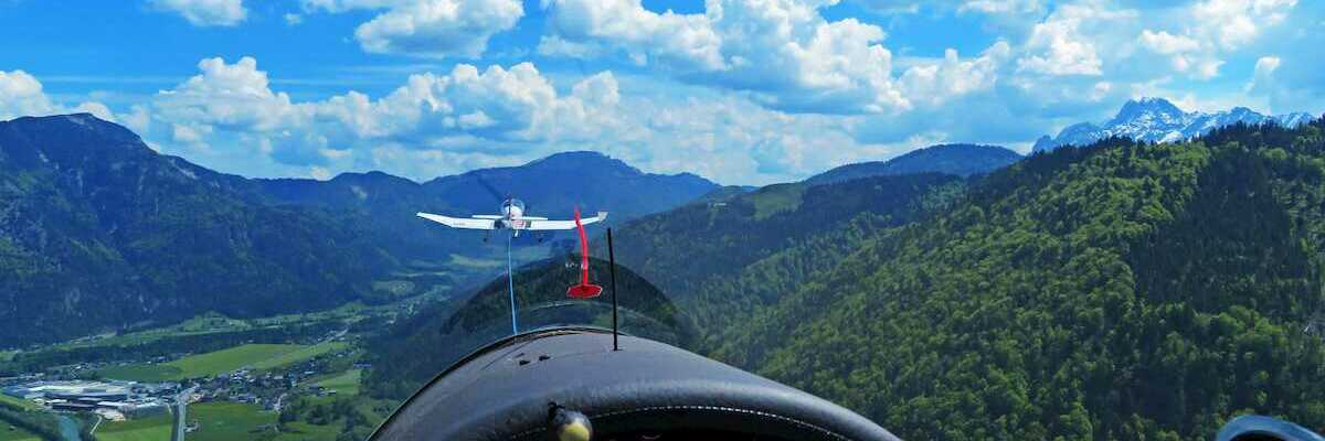 Flugwegposition um 09:32:45: Aufgenommen in der Nähe von Gemeinde Kirchdorf in Tirol, Österreich in 876 Meter